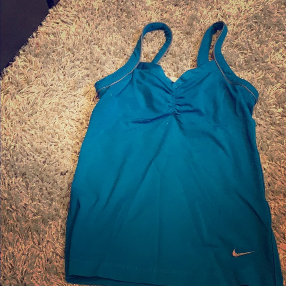 Nike drifit workout shirt